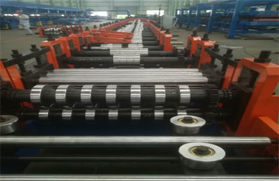 <b>雙層打包箱框架冷彎成型機</b>